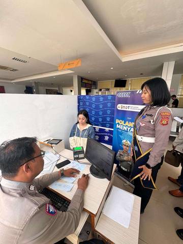 Polisi Humanis, Urus SIM Mudah dan Menyenangkan