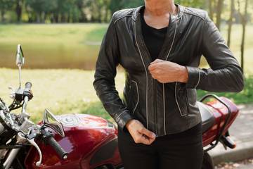 Bahaya Mengintai Pengendara Motor Tanpa Jaket Bagi Kesehatan