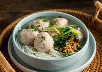 Bakso, Jejak Budaya Asing di Semangkuk Kuah