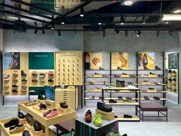 Clark Kini Hadir di Grand Indonesia