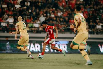 Persebaya Tumbangkan Bali United di Kandang Sendiri