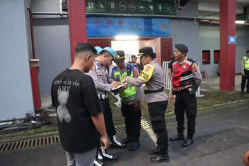 Polres Gianyar Amankan Pertandingan Super League Bali United