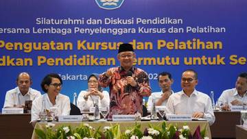 Kemendikdasmen: Pendidikan Agama Wajib di Sekolah