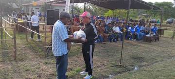 Wakil Bupati Lembata Buka Turnamen 7 Maret Cup