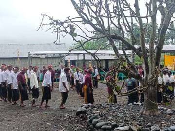 Keka Ea: Jejak Syukur dan Sakralitas Leluhur di Nginamanu Selatan
