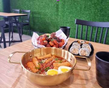 Kafe Massida Hadirkan Sensasi Korea di Kota Ende