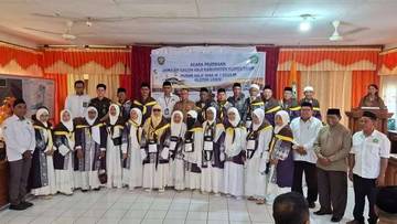 Wabup Flotim Resmi Lepas 20 Calon Jemaah Haji