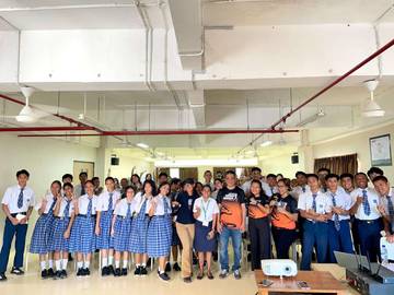 Komodo Runners Edukasi Gaya Hidup Sehat Pelajar