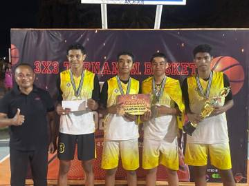 Syuradikara Juara Satu Turnamen Basket Dandim Ende Cup 