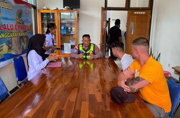 Dua WNA Diamankan Akibat Freestyle di Labuan Bajo