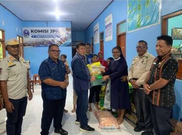 KORPRI Manggarai Barat Salurkan Bantuan ke Enam LKS