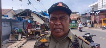Satpol PP Ende Gencar Tertibkan Pedagang Pasar Tradisional