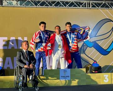 Alfin Nomleni Persembahkan Tiga Emas ASEAN Para Games