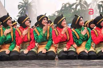 Program AYEP Perkenalkan Budaya Indonesia Lewat Tari Saman