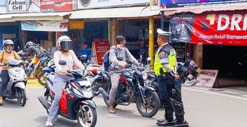 Satlantas Polres Flotim Intensifkan Imbauan Tertib Berlalu Lintas