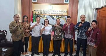 Kemenag Manggarai-RSUD Ben Mboi Perkuat Pelayanan Rohani