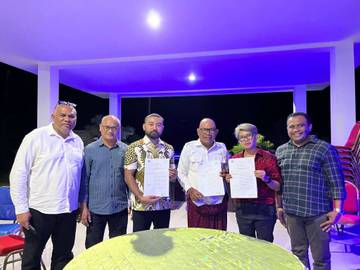 Pemkab Lembata Teken MoU Investasi Perikanan dan Peternakan