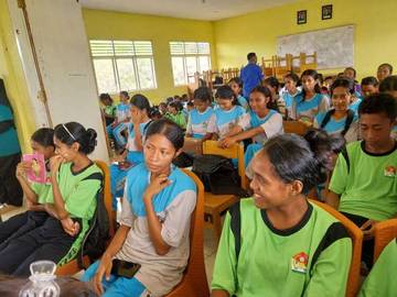 SMA Negeri Waigete Gratiskan Pendidikan Anak Yatim dan Terlantar