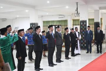 Pemkab Manggarai Barat Lantik 14 Pejabat Daerah