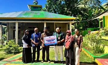 Pemprov NTT Salurkan Bantuan Ibadah dan Sekolah