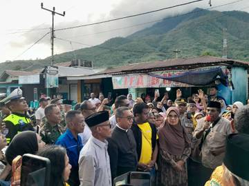Mgr Yohanes Hans Monteiro Disambut Meriah Umat Flotim
