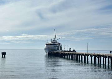 MV Coral Geographer Hidupkan Pariwisata Bahari Ende 2026