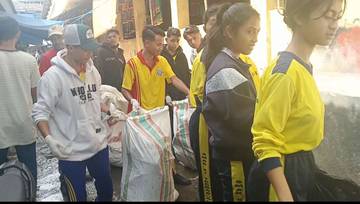 Sambut HPN, Prisma Bersama Lintas Elemen Bersihkan Pasar Inpres Ruteng