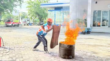  Pelindo Maumere Perkuat Budaya K3 Pelabuhan