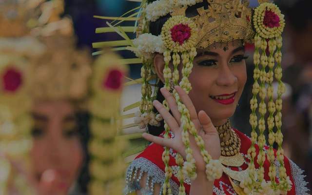 Baksa Kembang Dance: A Symbol of Hospitality and Cultural Identity of ...