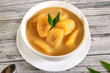 How to Make Kolak Pisang, The Perfect Indonesian Iftar Treat