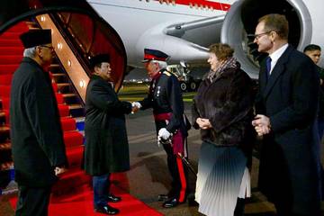 Arriving in London, Prabowo Bolsters Indonesia-UK Partnership