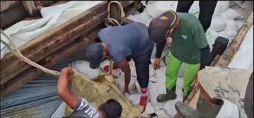 Indonesian Navy Seizes 25 Tons of Illegal Tin