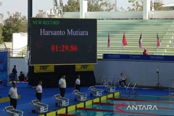 Indonesian Para Swimmer Breaks Record, Wins Gold in Thailand