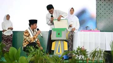 VP Gibran Pushes Pesantren Students' AI–Robotics Innovation