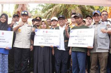 Government Inaugurates 273 Temporary Shelters in West Sumatra