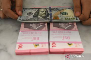 Rupiah Strengthens as Weak US Data Triggers Dollar Sell-Off