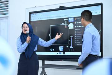  Interactive Flat Panels Make Learning Easier for Students, Reaching Even Remote Areas