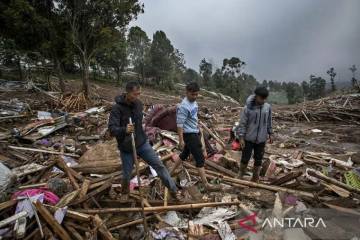 Environment Ministry Sends Experts to Assess Cisarua Landslide