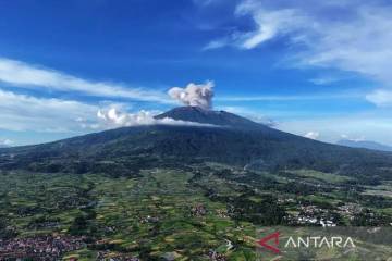 Mount Marapi Erupts Nine Times Since Early January