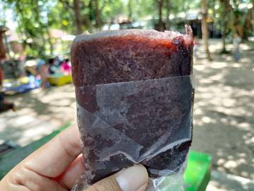 'Es Gabus', Nostalgic Indonesian Snack at the Center of Viral Controversy