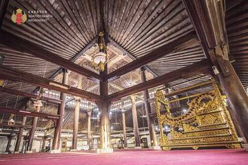 Discover the Kauman Great Mosque's Rich History