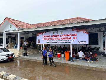Ministry Dispatches Thousands of Aid Packages to Subang