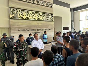 Sarawak Deports 425 Indonesian Migrant Workers Over Two Days