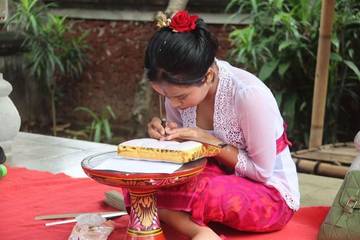 Bali Designates Balinese Language Month to Preserve Balinese Language