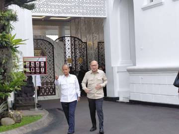 (berita tdk jelas, tdk ada link)President Summoned the CEO of Garuda Indonesia