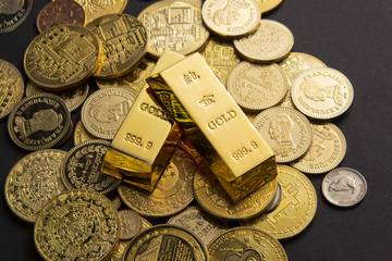 When Gold Goes Up, the World Is Uneasy