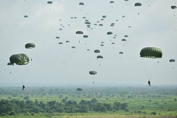 Indonesian Air Force's 1st Parako Brigade Tests Combat Capabilities 