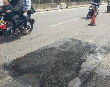 Bina Marga Repairs 1,725 Road Damage Points Across West Jakarta(Annaila)
