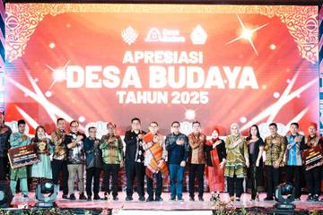 Ministry of Culture Honors Five Cultural Villages 