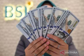 Rupiah Strengthens as China Cuts Exposure to US Debt